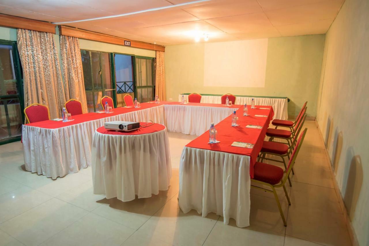 Leon Villas Guest House Найроби Экстерьер фото